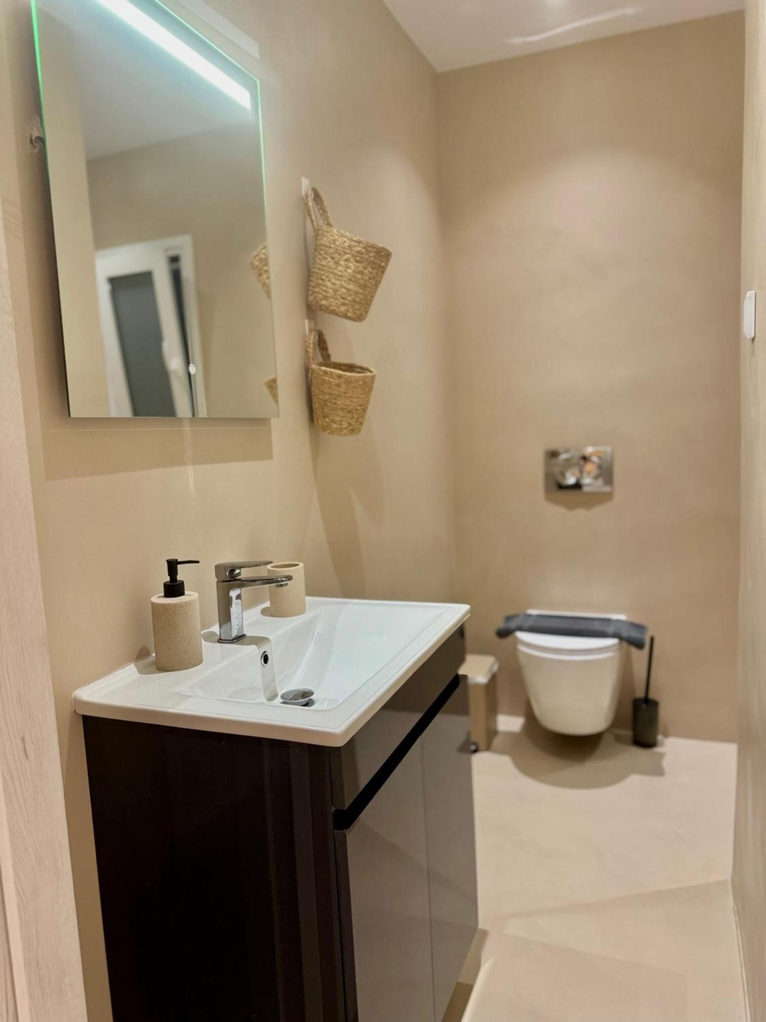 Grace Apartment Next To The Akropolis Атина Екстериор снимка