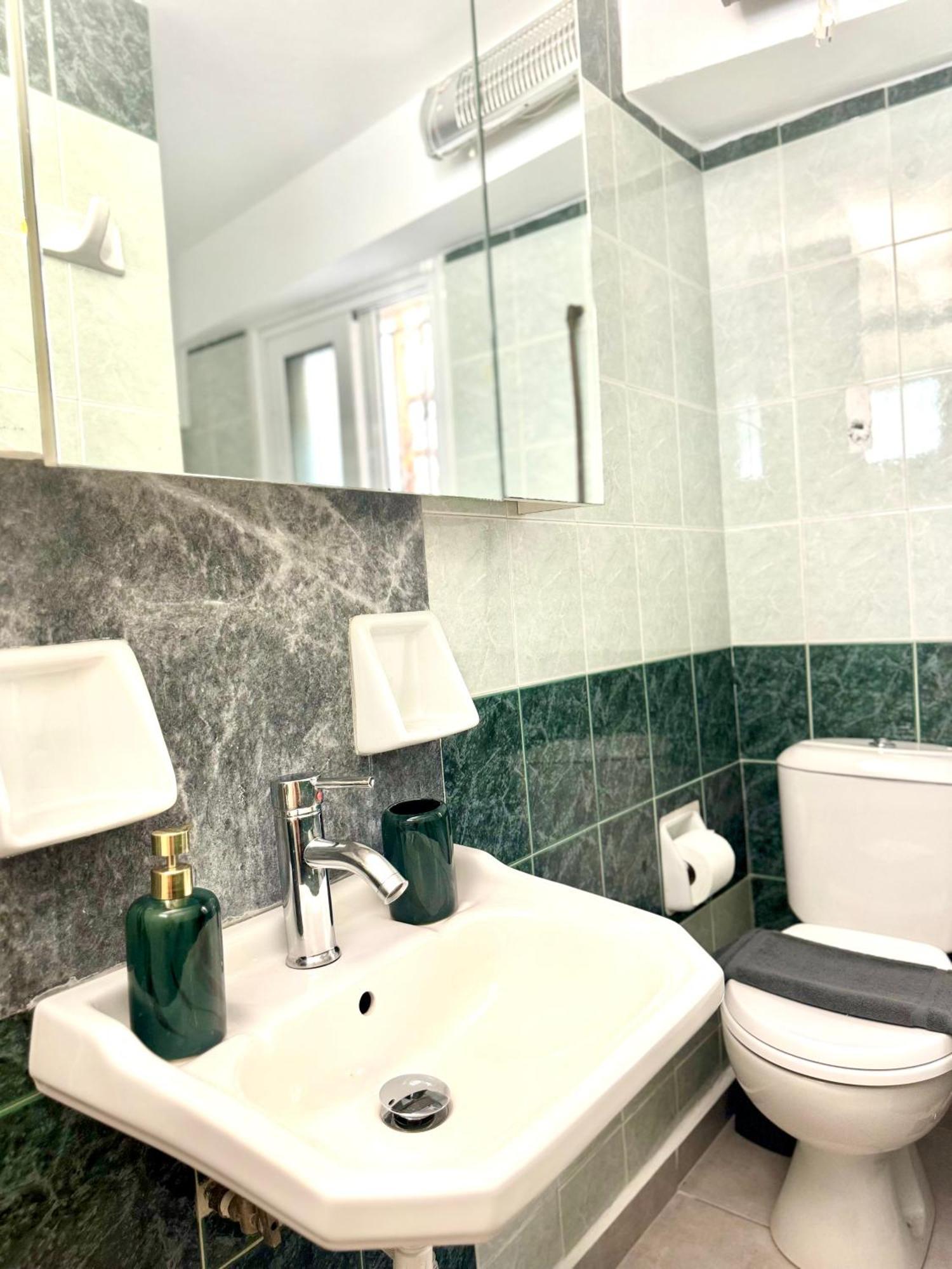 Grace Apartment Next To The Akropolis Атина Екстериор снимка